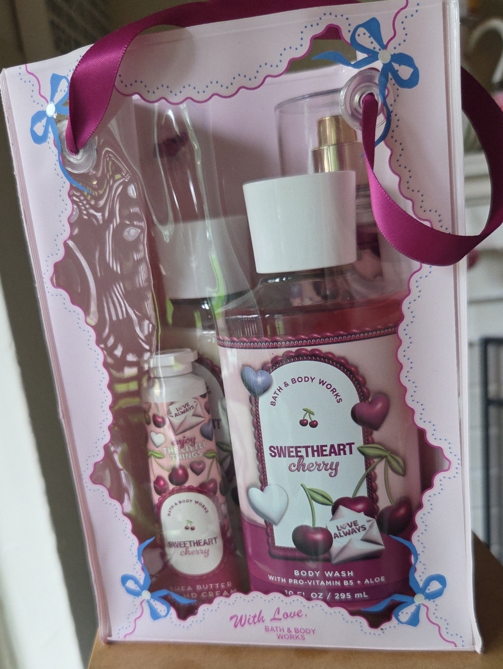 Bath & Body Works Sweetheart Cherry Gift Set NWT